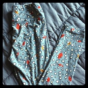 Lularoe Leaf Leggings OS